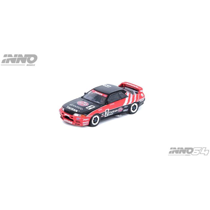 Inno Models Nissan Skyline GT-R (R32) #2 STP - Svart/Rd - Inno64 - 1:64