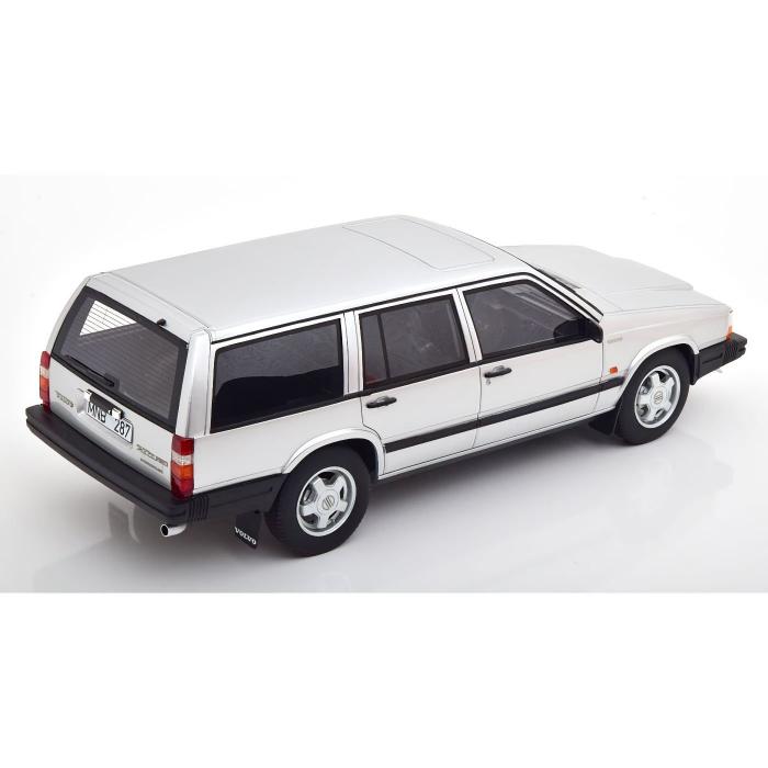 Cult Scale Models Volvo 740 Turbo Estate silver 1988 - Cult Models