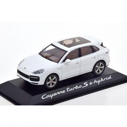 Minichamps Porsche Cayenne Turbo S e-hybrid 2019 Vit - Minichamps 1:43